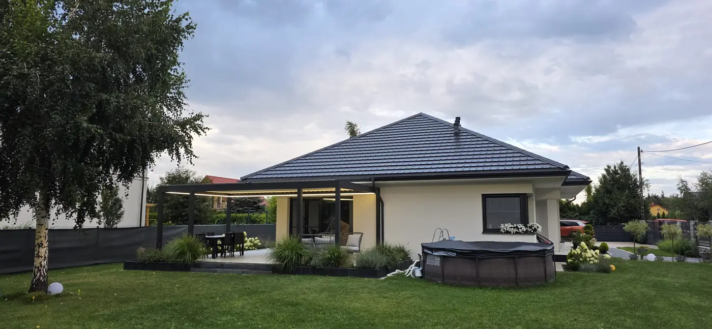 Pergola aluminiowa KAMET — realizacja 06