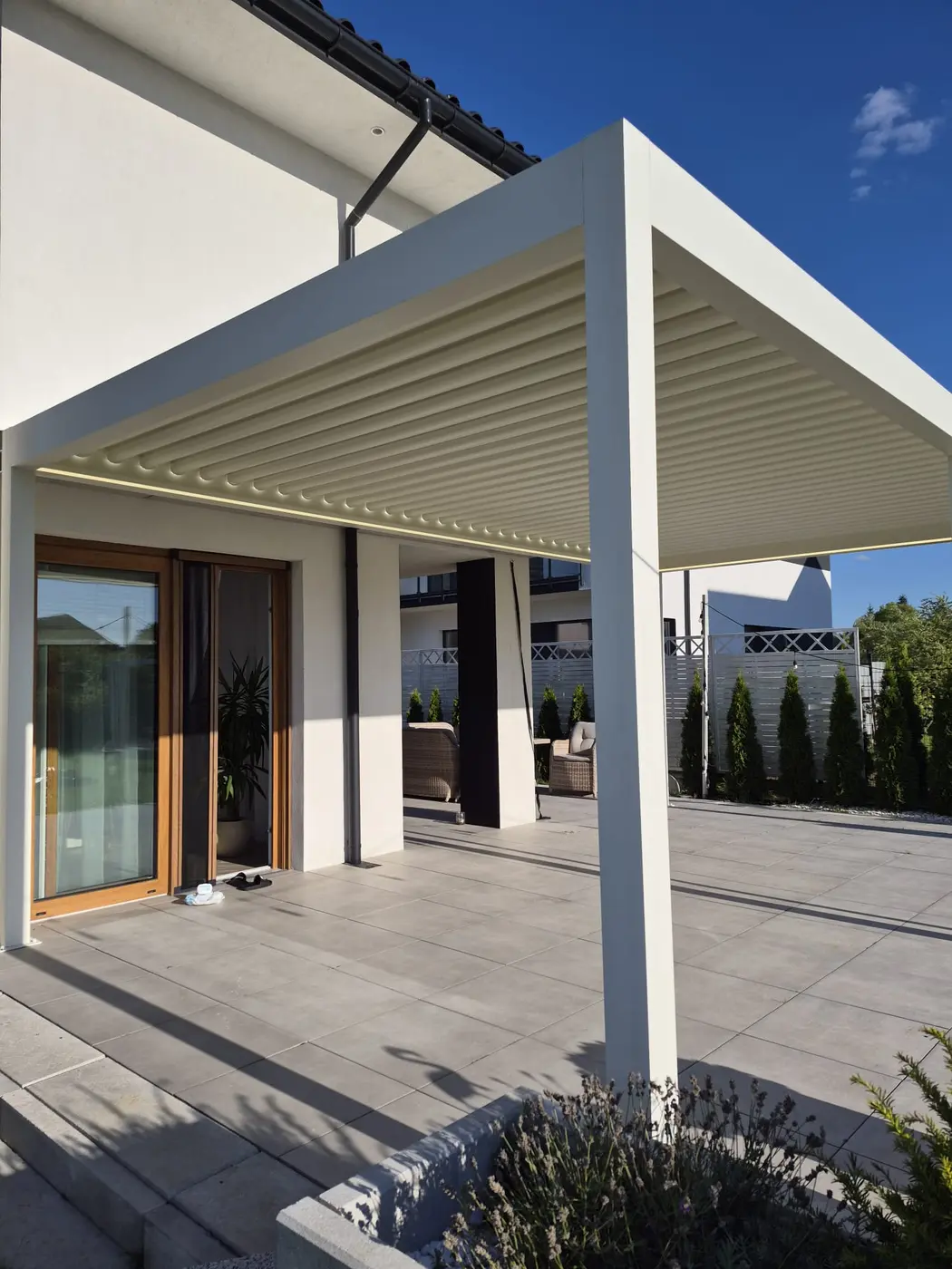 Pergola aluminiowa KAMET — realizacja 25