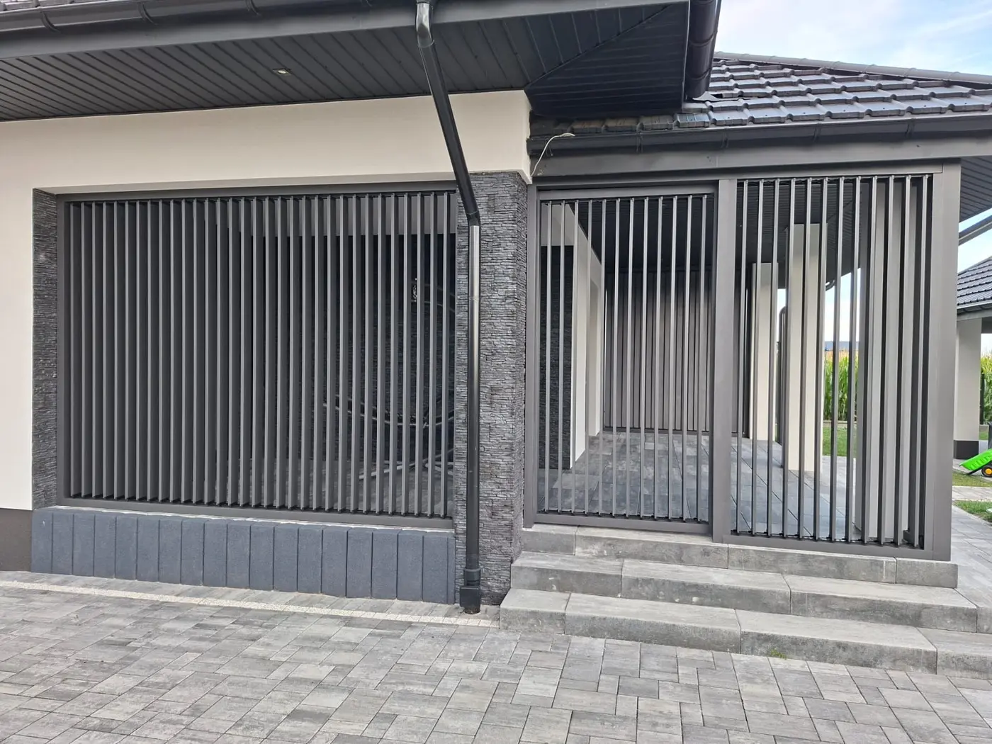 Zabudowa tarasu KAMET — realizacja 31